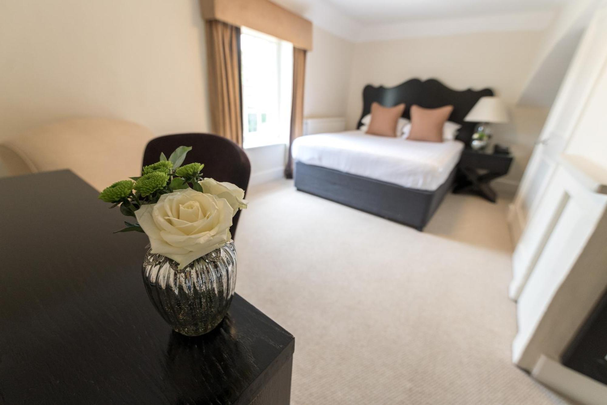 Highfield Park Hotell Hook  Eksteriør bilde