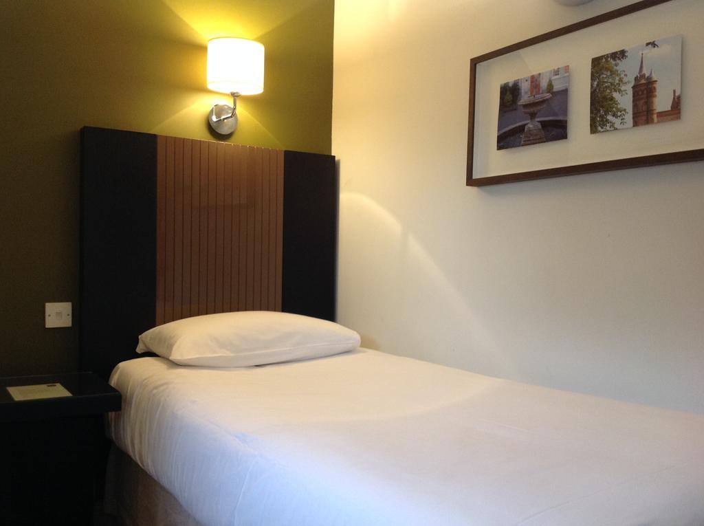 Highfield Park Hotell Hook  Eksteriør bilde