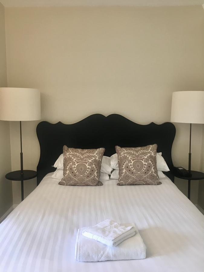 Highfield Park Hotell Hook  Eksteriør bilde