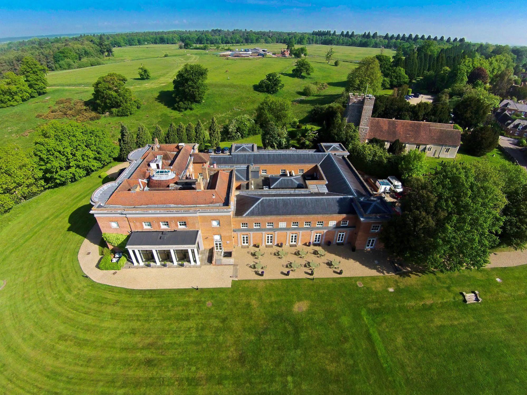 Highfield Park Hotell Hook  Eksteriør bilde